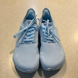 Flux Footwear Adapt Runners, women’s size 7, Sky Camo color